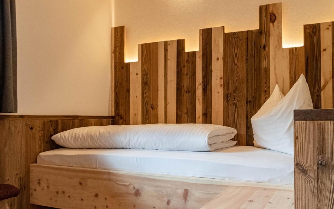 Schweiggerhof -Agriturismo- Farm Holidays Villandro Dış mekan fotoğraf