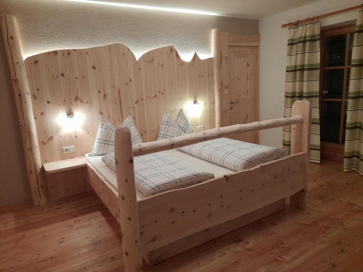 Schweiggerhof -Agriturismo- Farm Holidays Villandro Dış mekan fotoğraf